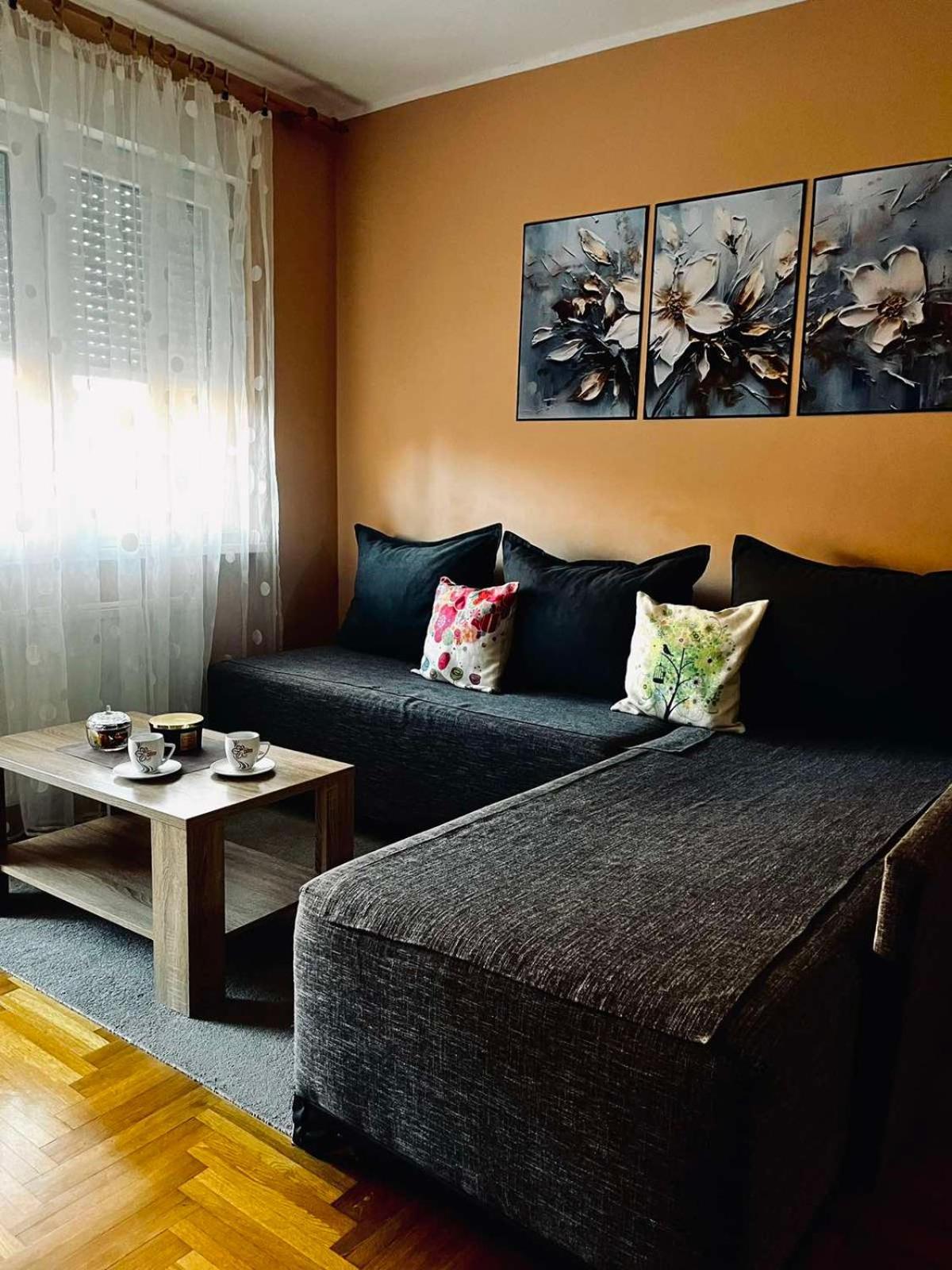 Apartman Milkovic 2 Sombor Exterior foto
