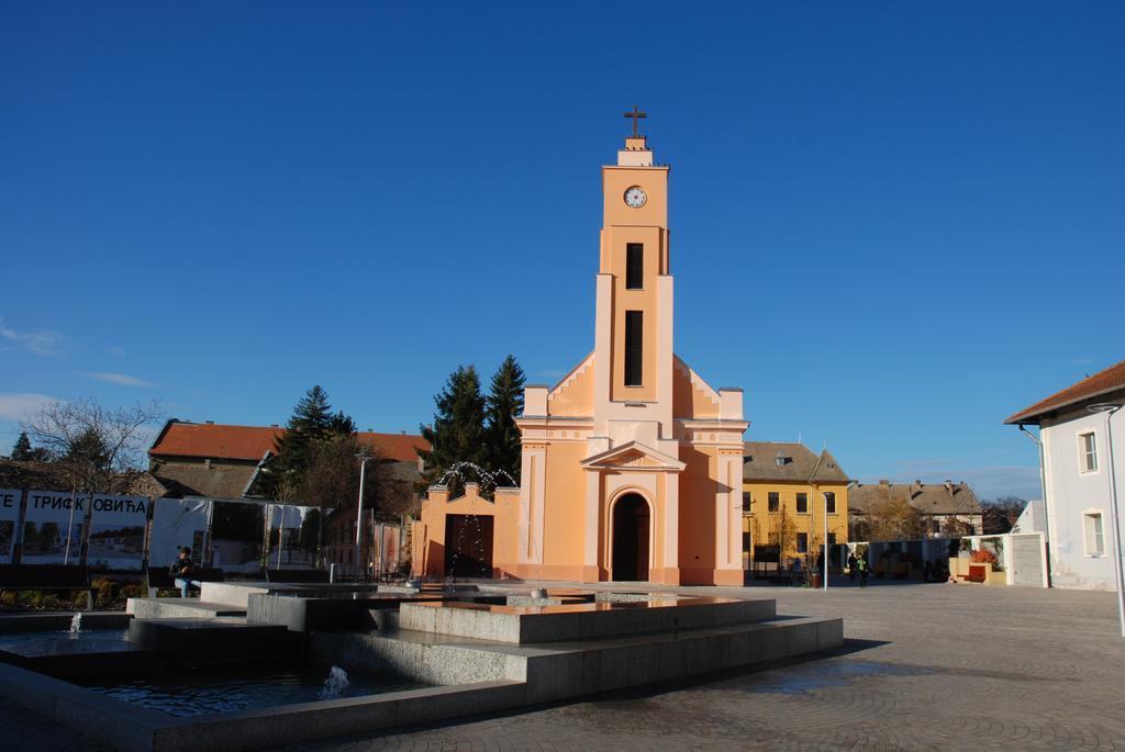 Apartman Milkovic 2 Sombor Exterior foto